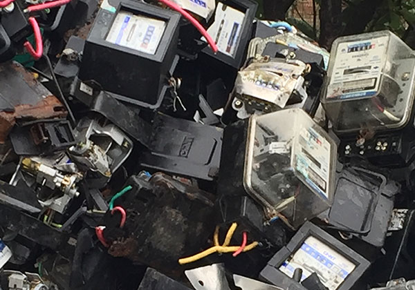 回收废旧机械电表